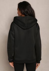 Renee - Czarna Wsuwana Bluza z Kapturem Masuze. Typ kołnierza: kaptur. Kolor: czarny. Materiał: tkanina. Sezon: zima #3