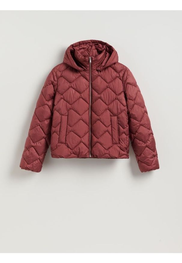 Reserved - Pikowana kurtka z kapturem - jasnofioletowy. Typ kołnierza: kaptur. Kolor: fioletowy. Materiał: tkanina
