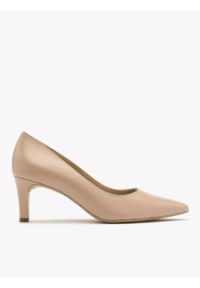 Ryłko - Beżowe czółenka na szpilce. Kolor: beżowy. Materiał: skóra. Obcas: na szpilce. Styl: street. Wysokość obcasa: średni #1