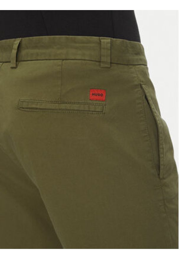 Hugo - HUGO Chinosy 50530886 Zielony Slim Fit. Kolor: zielony. Materiał: bawełna