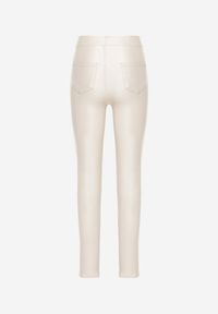 Born2be - Białe Legginsy z Ekoskóry z Wysokim Stanem i Wsuwanymi Kieszeniami Rievalia. Stan: podwyższony. Kolor: biały. Materiał: skóra. Sezon: zima #6