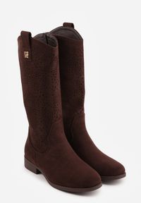 Renee - Brązowe Ażurowe Botki z Geometryczną Ozdobą Naeraste. Okazja: na co dzień. Kolor: brązowy. Materiał: jeans. Wzór: geometria, ażurowy, aplikacja. Styl: casual #9