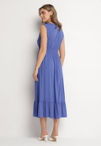 Born2be - Niebieska Wiskozowa Sukienka o Kopertowym Kroju z Falbanką Uliria. Kolor: niebieski. Materiał: wiskoza. Typ sukienki: kopertowe. Styl: elegancki #3