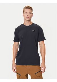 Under Armour T-Shirt Ua Hw Lc Patch Ss 1382902-001 Czarny Loose Fit. Kolor: czarny. Materiał: syntetyk