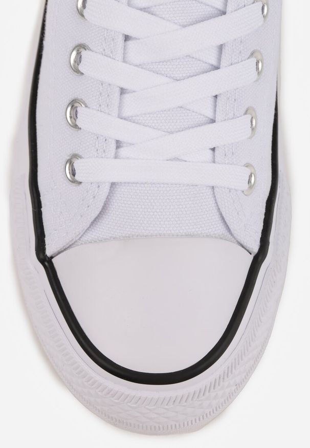 Renee - Biało-Czarne Trampki Vices na Platformie z Niską Cholewką Tiloria. Okazja: na co dzień, na spacer. Wysokość cholewki: przed kostkę. Kolor: biały. Szerokość cholewki: normalna. Obcas: na platformie. Styl: casual