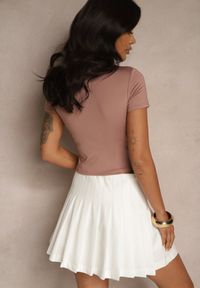 Renee - Ciemnoróżowy T-shirt Cropped z Wiskozą Efranessa. Kolor: różowy. Materiał: wiskoza. Sezon: lato #3