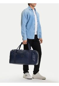Guess Jeans Torba weekendowa CWBEO-GUESS-B-001-09 Granatowy. Kolor: niebieski. Materiał: skóra #1