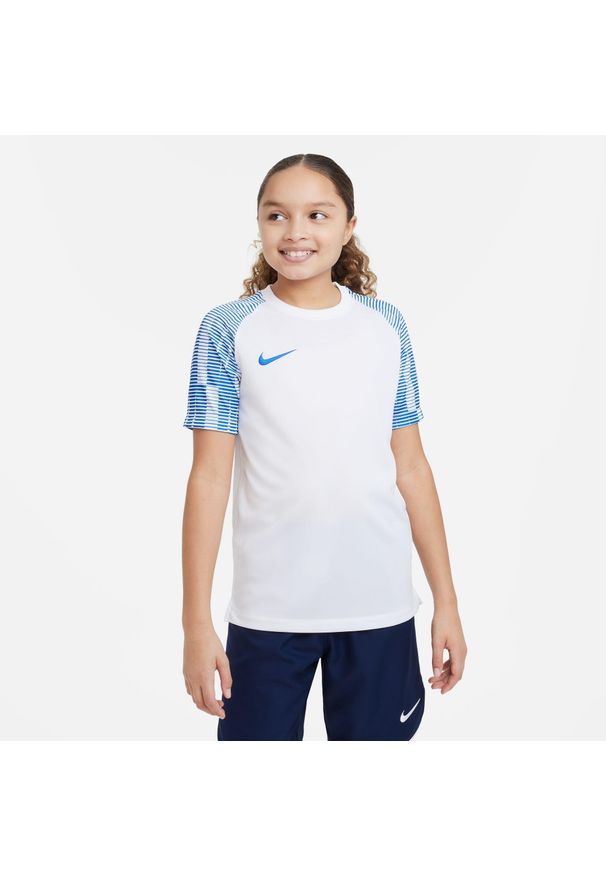 Koszulka treningowa chłopięca Nike Academy. Kolor: wielokolorowy. Materiał: poliester. Długość rękawa: krótki rękaw. Długość: krótkie