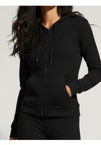 Sinsay - Rozpinana bluza z kapturem basic - czarny. Typ kołnierza: kaptur. Kolor: czarny #1