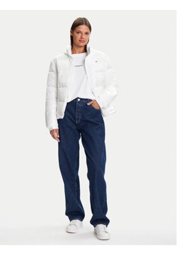 Tommy Jeans Kurtka zimowa DW0DW21619 Biały Relaxed Fit. Kolor: biały. Materiał: syntetyk. Sezon: zima