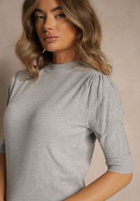Renee - Szary Półgolf Ozdobiony Ażurowymi Wstawkami Unisena. Okazja: na co dzień. Kolor: szary. Materiał: jeans. Wzór: ażurowy, aplikacja. Styl: casual
