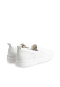 Geox Sneakersy "Tayrwin" | U027QB00046 | Tayrwin | Mężczyzna | Biały. Nosek buta: okrągły. Zapięcie: bez zapięcia. Kolor: biały. Materiał: skóra