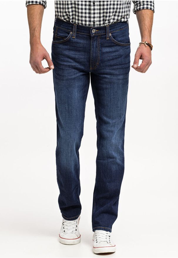 Spodnie Męskie Jeansowe Mustang Tramper Tapered Denim Blue 1015352 5000 982, W38 L32. Okazja: na co dzień. Kolor: niebieski. Styl: klasyczny, casual