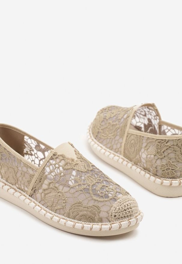 Born2be - Ciemnobeżowe Espadryle Ozdobione Koronką i Plecionką Odimara. Okazja: na co dzień. Kolor: beżowy. Materiał: koronka. Wzór: aplikacja, koronka. Styl: casual, elegancki