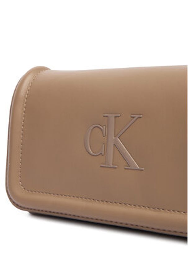 Calvin Klein Torebka Bold Ck Flap Crossbody LV04F1027G Brązowy. Kolor: brązowy. Materiał: skórzane