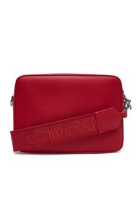 Calvin Klein Torebka Ck Must Small Camera Bag K60K613145 Czerwony. Kolor: czerwony. Materiał: skórzane #4