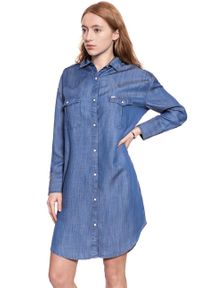 Lee - DAMSKA SUKIENKA LEE SHIRT DRESS BLEACHED DENIM L50UKRES. Okazja: na co dzień. Kolor: niebieski. Materiał: denim. Styl: casual