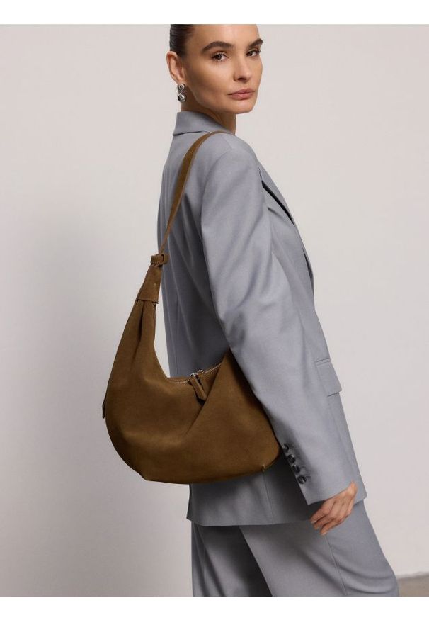 Reserved - Torebka hobo z naturalnego zamszu - brązowy. Kolor: brązowy. Materiał: zamszowe