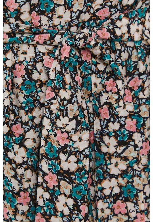 Vero Moda - Sukienka. Kolor: beżowy. Materiał: tkanina. Długość rękawa: długi rękaw. Typ sukienki: rozkloszowane