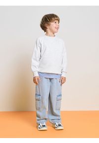 Sinsay - Jeansy cargo loose fit - niebieski. Kolor: niebieski
