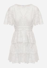 Renee - Biała Sukienka o Rozkloszowanym Kroju z Dekoltem w Serek i Falbankami Drapia. Okazja: na imprezę. Typ kołnierza: dekolt w serek, kołnierz z falbankami. Kolor: biały. Materiał: skóra. Styl: rockowy, elegancki #2