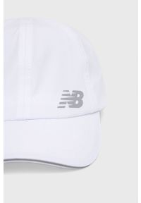 New Balance czapka z daszkiem kolor biały z nadrukiem. Kolor: biały. Materiał: materiał. Wzór: nadruk