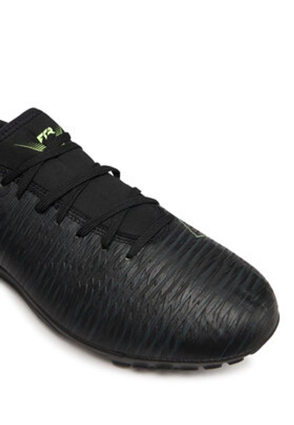 Puma Buty do piłki nożnej Future 8 Play Tt 108605 02 Czarny. Kolor: czarny. Materiał: syntetyk, materiał