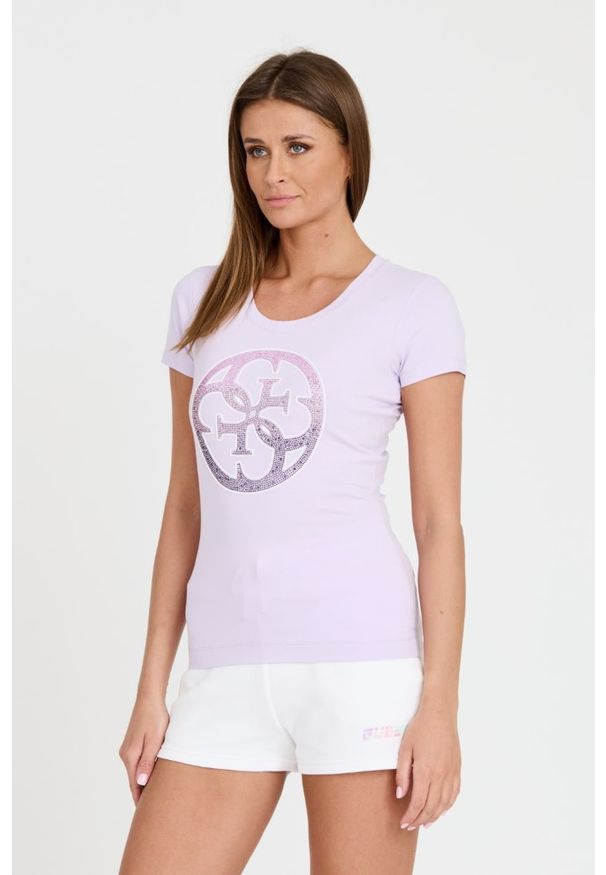 Guess - GUESS Lawendowy damski t-shirt 4G LOGO TEE, Rozmiar M. Kolor: fioletowy