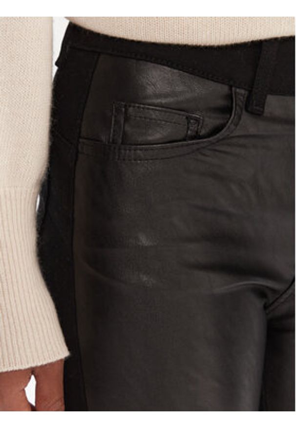 Liu Jo Spodnie z imitacji skóry UF5035 E0747 Czarny Skinny Fit. Kolor: czarny. Materiał: bawełna