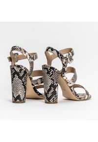 Sandały damskie Guess Melodie2 (FL6MLDPEL03-GRE). Kolor: szary. Materiał: denim, materiał, jeans. Sezon: lato. Styl: młodzieżowy #4