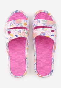 Born2be - Fuksjowe Klapki Basenowe Ozdobione Wzorem w Kwiaty Thoninoe. Okazja: na plażę. Kolor: różowy. Wzór: aplikacja, kwiaty. Sezon: lato. Styl: wakacyjny #3