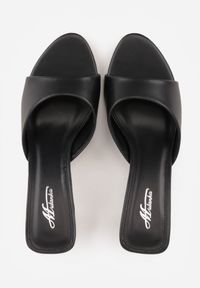 Born2be - Czarne Klapki na Kaczuszce z Otwartym Noskiem Calenatia. Okazja: na co dzień. Nosek buta: otwarty. Kolor: czarny. Sezon: lato. Obcas: na szpilce. Styl: casual, wizytowy #6