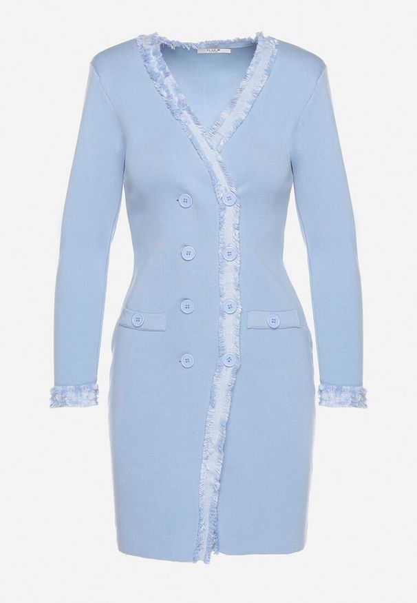 Born2be - Niebieska Sukienka Sweterkowa Dwurzędowa z Guzikami i Ozdobnymi Frędzlami Vluona. Kolor: niebieski. Materiał: materiał