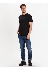 Geox T-Shirt M3510H-T2870 F9000 Czarny Regular Fit. Kolor: czarny #2