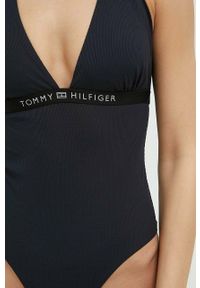 TOMMY HILFIGER - Tommy Hilfiger jednoczęściowy strój kąpielowy kolor czarny lekko usztywniona miseczka. Kolor: czarny. Materiał: poliester #4