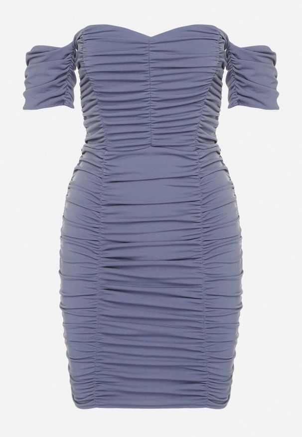 Born2be - Niebieska Marszczona Sukienka Hiszpanka o Dopasowanym Kroju Haletea. Typ kołnierza: dekolt hiszpanka. Kolor: niebieski. Typ sukienki: dopasowane