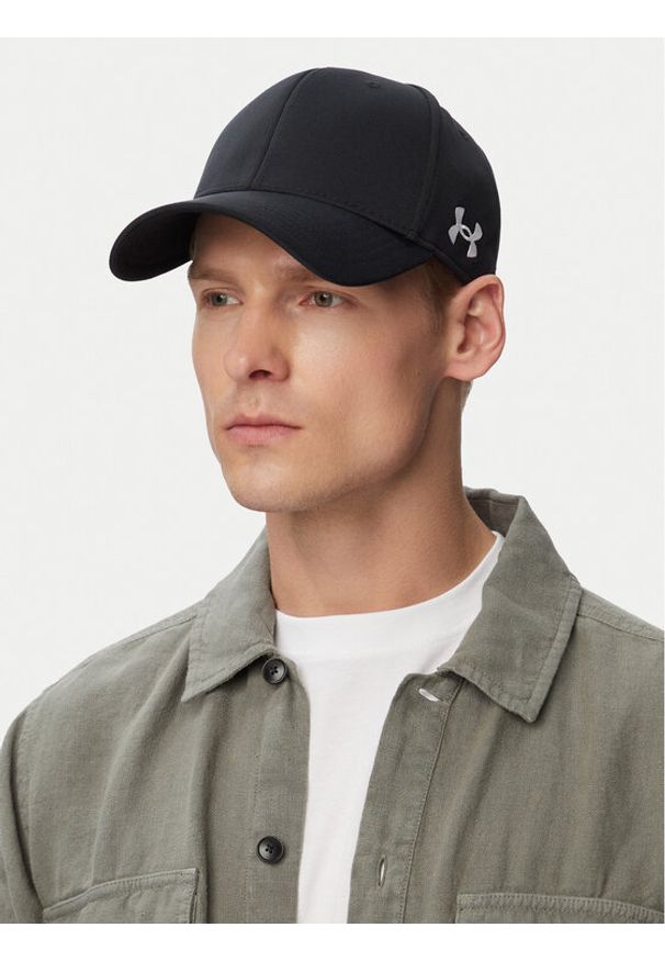 Under Armour Czapka z daszkiem Blitzing 1376702 Czarny. Kolor: czarny. Materiał: poliester