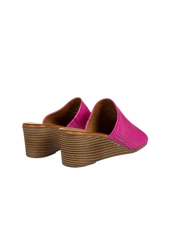 Klapki Bayla-161 061 3421 Bead 161699, Różowy, Skóra naturalna. Kolor: różowy. Materiał: skóra. Sezon: lato. Obcas: na koturnie