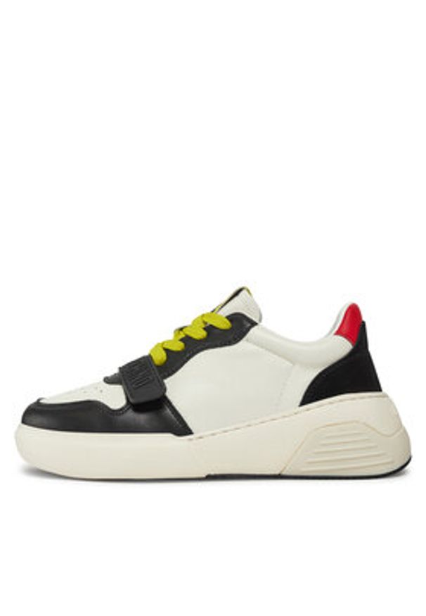 Love Moschino - LOVE MOSCHINO Sneakersy JA15395G1IIAB10A Écru. Materiał: skóra
