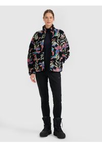 4f - 4F Polar sherpa ze stójką oversize damski - multikolor M. Typ kołnierza: kołnierzyk stójkowy. Kolekcja: plus size. Kolor: wielokolorowy. Materiał: polar. Sezon: zima