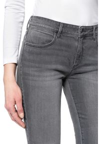 Wrangler - SPODNIE DAMSKIE WRANGLER SKINNY SKY GREY W28KKS74H 112128299 #9