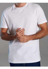 Sinsay - Koszulka w stylu basic - biały. Kolor: biały