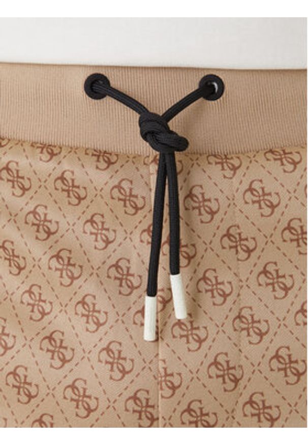 Guess Szorty sportowe Z4YD03 K7122 Beżowy Regular Fit. Kolor: beżowy. Materiał: bawełna. Styl: sportowy