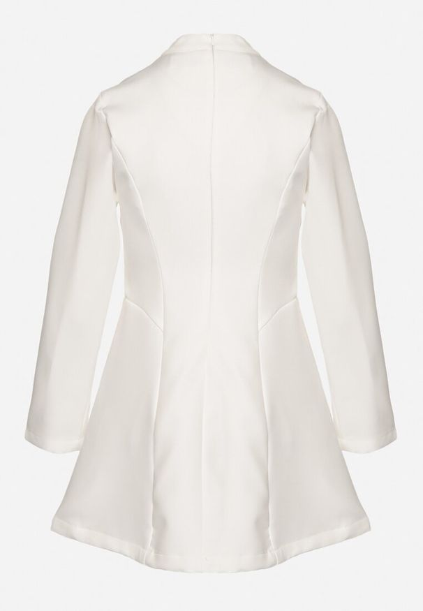 Born2be - Biała Taliowana Sukienka o Rozkloszowanym Dole Virvesa. Okazja: na co dzień. Kolor: biały. Styl: casual, elegancki