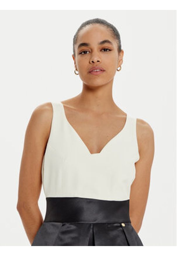 Rinascimento Sukienka wieczorowa CFC0121816003 Czarny Regular Fit. Kolor: czarny. Materiał: syntetyk. Styl: wizytowy