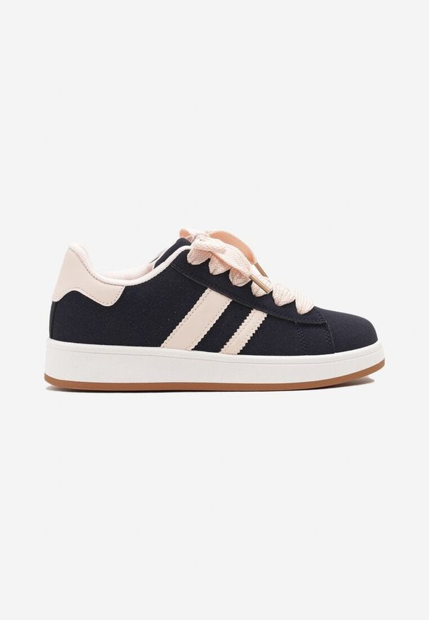 Born2be - Granatowo-Różowe Sneakersy z Ozdobnymi Naszywkami z Boku Galdexis. Okazja: na co dzień, na spacer. Kolor: niebieski. Wzór: aplikacja. Sport: turystyka piesza