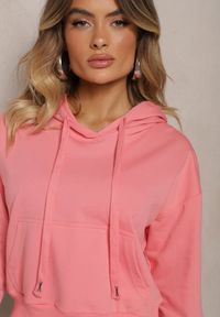 Renee - Różowa Bluza z Kapturem i Bawełną Ozdobiona Ściągaczami Evianae. Okazja: na co dzień, na spacer. Typ kołnierza: kaptur. Kolor: różowy. Materiał: bawełna. Długość rękawa: długi rękaw. Długość: długie. Wzór: aplikacja. Styl: casual #4