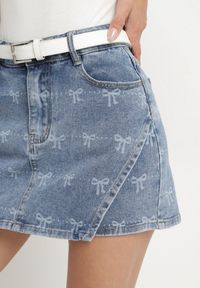 Born2be - Niebieskie Spódnico-Szorty Jeansowe we Wzór z Kokardkami Milereia. Okazja: na co dzień. Kolor: niebieski. Materiał: jeans. Wzór: ażurowy. Styl: klasyczny, elegancki, casual #5