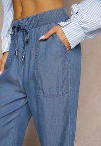 Renee - Granatowe Spodnie z Bawełną High Waist Ozdobione Wiązaniem Calwia. Stan: podwyższony. Kolor: niebieski. Materiał: bawełna. Wzór: aplikacja. Sezon: lato