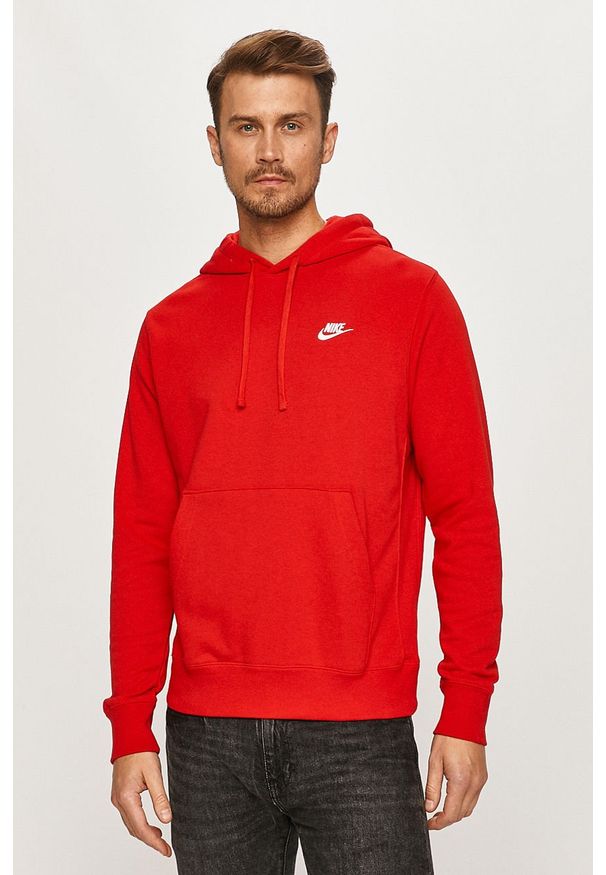 Nike Sportswear - Bluza. Okazja: na co dzień. Typ kołnierza: kaptur. Kolor: czerwony. Materiał: bawełna, poliester, materiał, dzianina. Wzór: gładki. Styl: casual